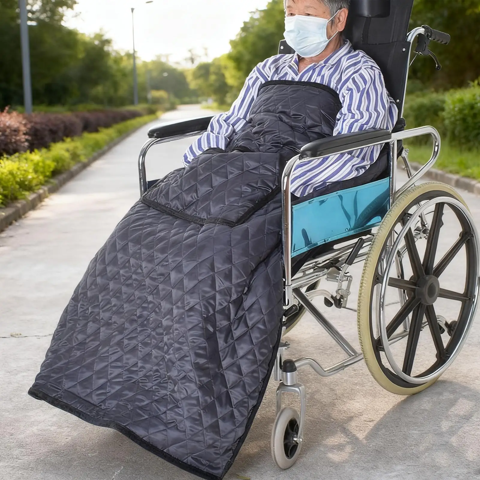 

Winter Warm Fleece Wheelchair Blanket for Elderly Windproof Thickened Lap Knee Blanket Adjustable Strap for Outdoor Travel