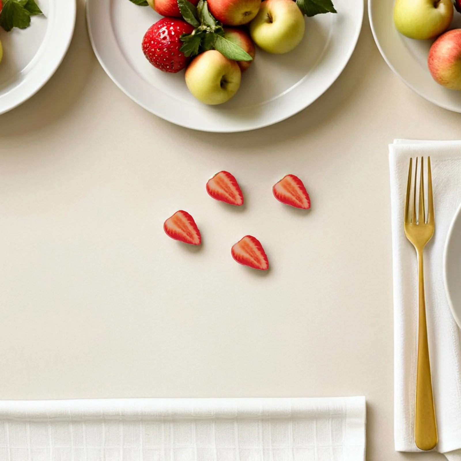 

20Pcs Artificial Strawberry Slices Realistic Plastic Fruit Fake Strawberry Decor Photography Props Table Centerpieces