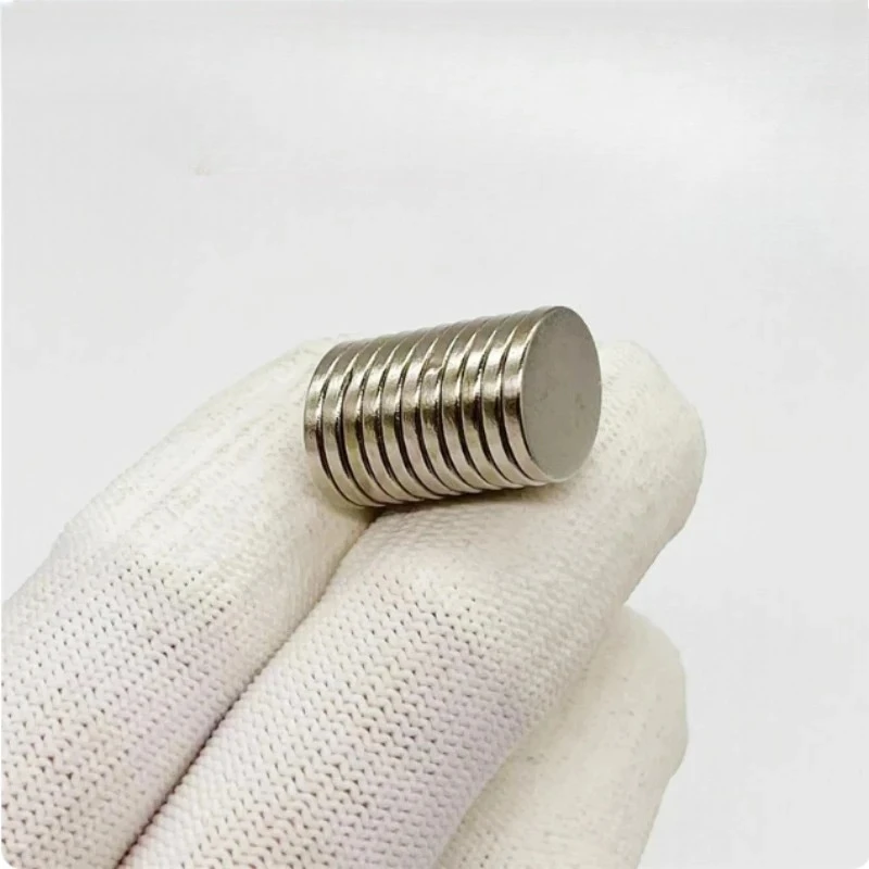 50pcs Diameters 22-25mm Circular Strong Magent Suitable for Refrigerators Offices and Handheld