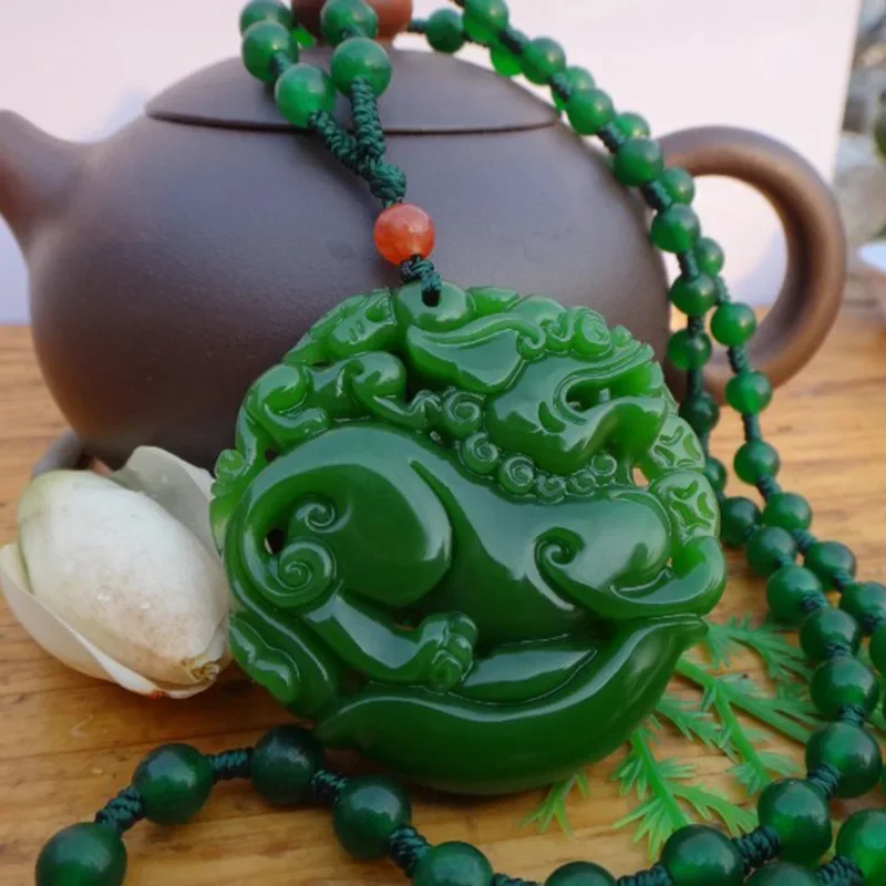 Chinese Green Jade Pi xiu Pendant Jewelry Fine Jewelry Lucky Exorcise evil spirits Auspicious Safety Charms Jade Pendant