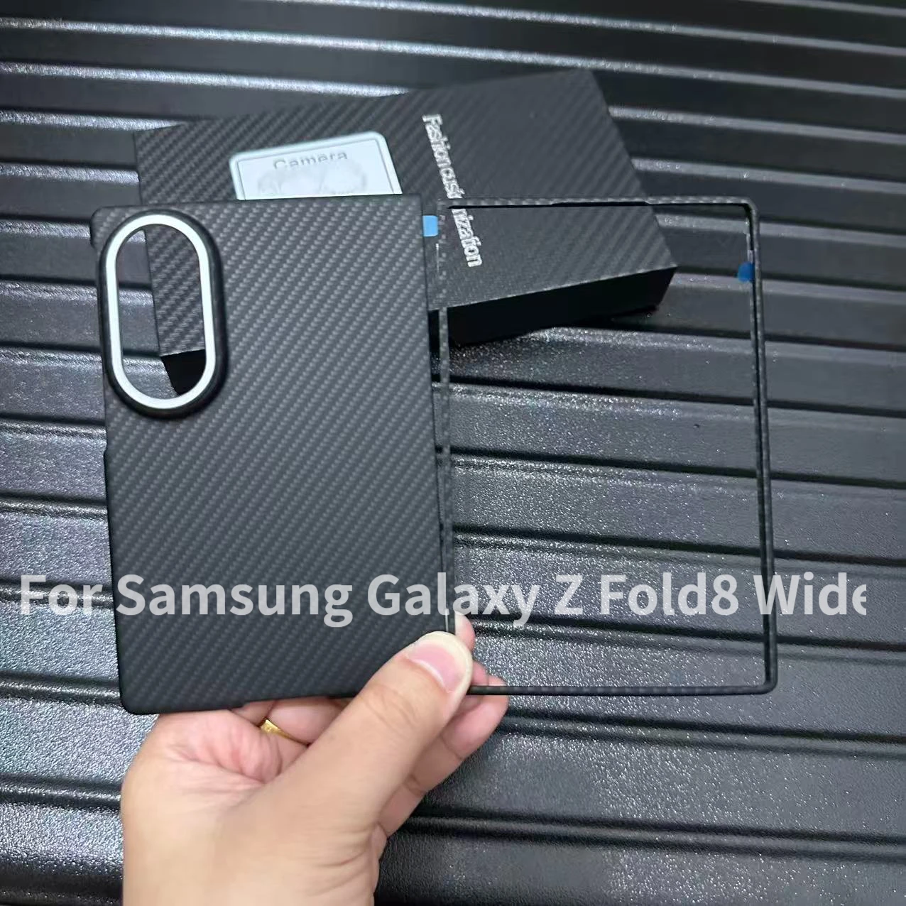 600D Ultra-Thin Lightweight Aramid Carbon Fiber Magnetic Shell Armor for Samsung Galaxy Z Fold 8 Wide Fine Grain Design