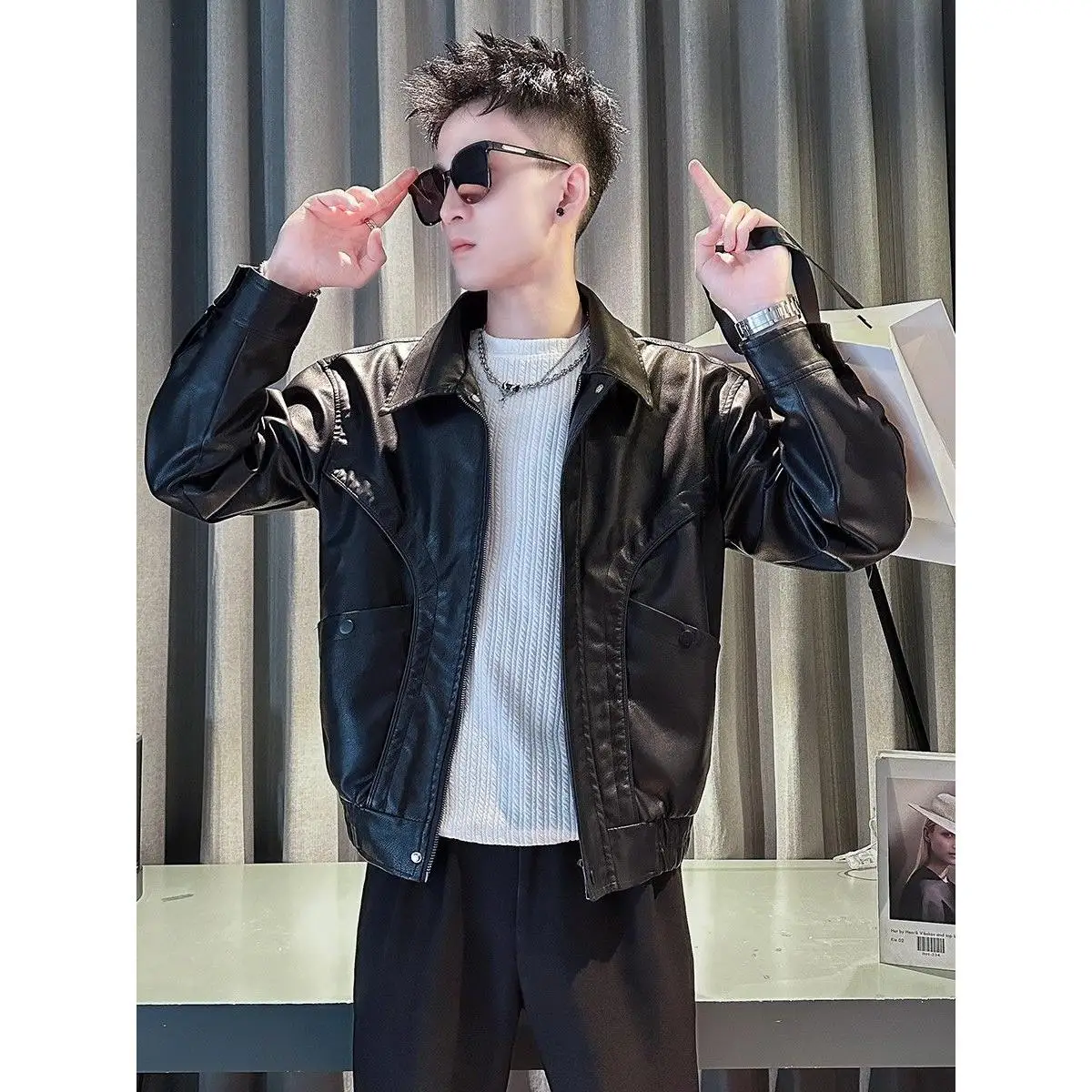 Trendy PU Leather Jaet Men's Faionable Streetwear Winter Warm Thiened Double-Sided Wear Casual Sle Metal Bule Sve