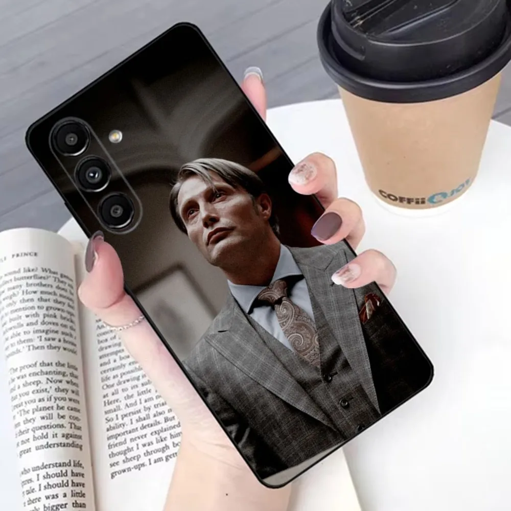 H-Hannibal Mads Mikkelsen  Phone Case For Samsung S24,23,22,30,21,10,9,Ultra,Plus,Lite,FE,Soft Silicone Black Cover