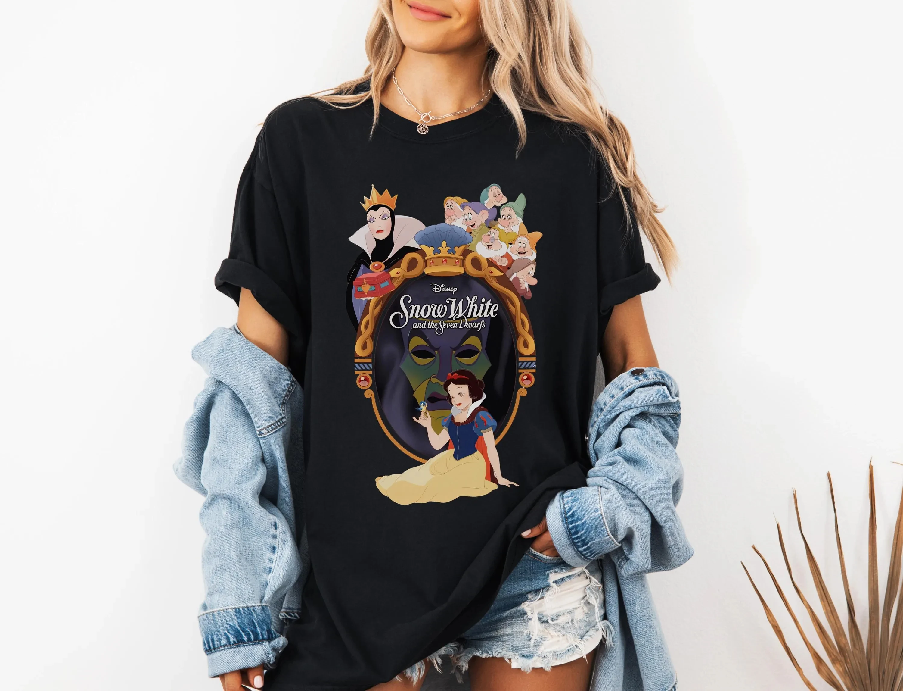 Disney Schneewittchen und sieben Zwerge Charaktere Gruppe T-Shirt, Prinzessin Schneewittchen Shirt, Disney Evil Queen Shirt