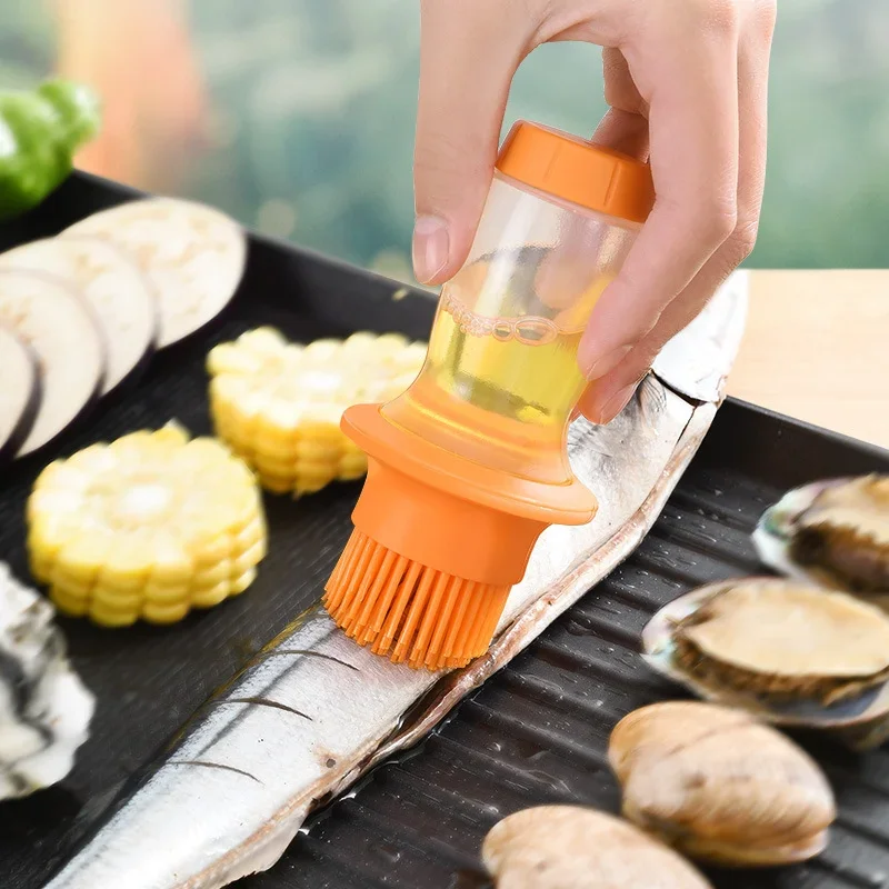 Silicone BBQ Grill Oil Bottle with Brushes Barbecue Roast Heat Resisting Basting Baking Brush Accessories Kitchen Tool 2021 New