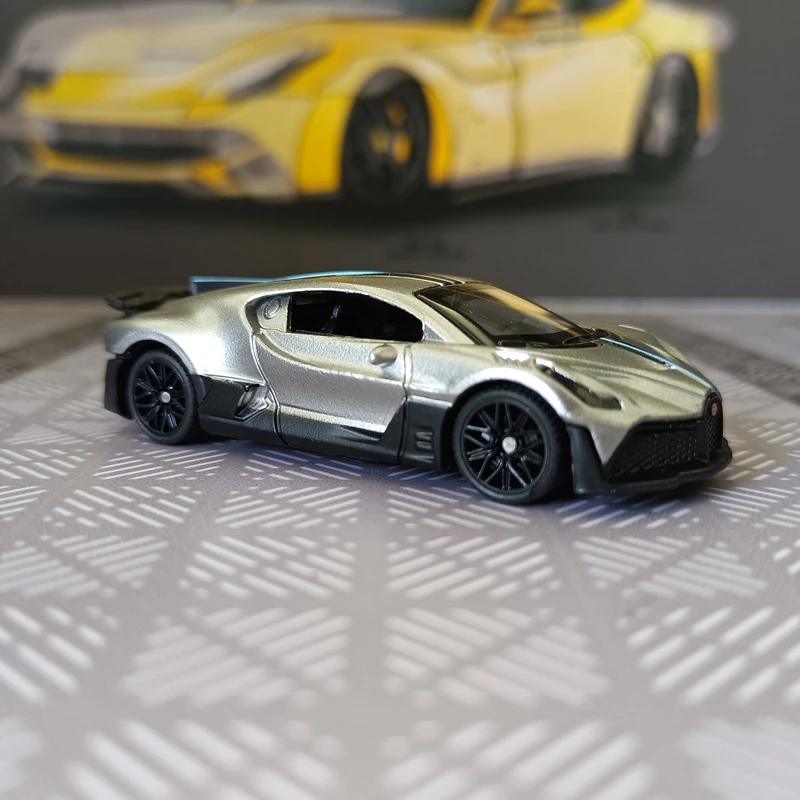 1:64 محاكاة Bugatti DIVO سبيكة السوبر نموذج سباق زخرفة ثابتة صغيرة الحجم الديكور مجموعة الهدايا