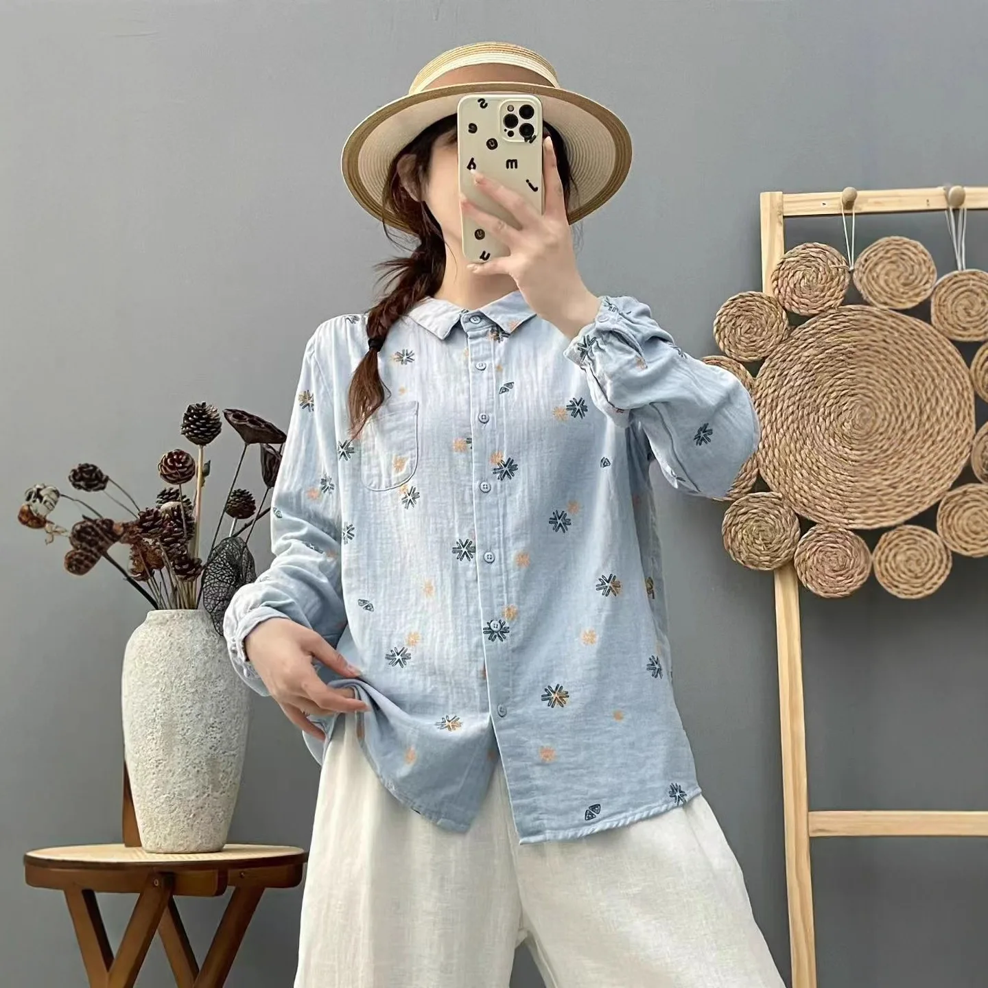 Neues Herbst-Langarmshirt aus Baumwollgarn 2025, Damen-Umlegekragen-Druck, Mori Girl Pendeln, vielseitige lockere Bluse T58952CC