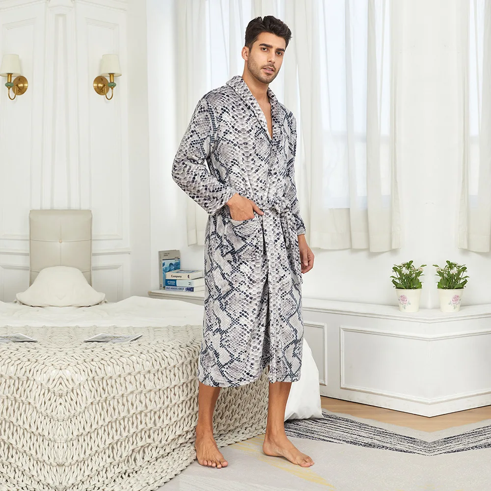 Robe longue en flanelle pour hommes, vêtements de nuit imprimés, épais et chaud, Kimono, peignoir, ample, en molleton de corail, vêtements de maison, automne et hiver