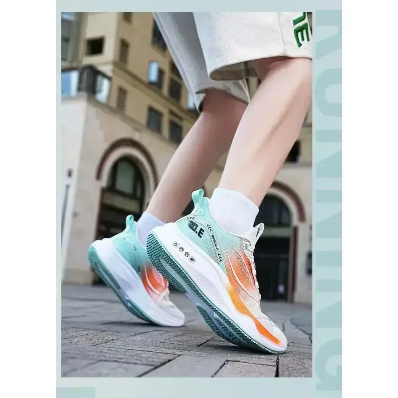 بدون كعب أحذية رياضية خريفية كبيرة الحجم أحذية تزلج رجالية غير رسمية لصيف 2024 أحذية رياضية رجالية مريحة للغاية 2024