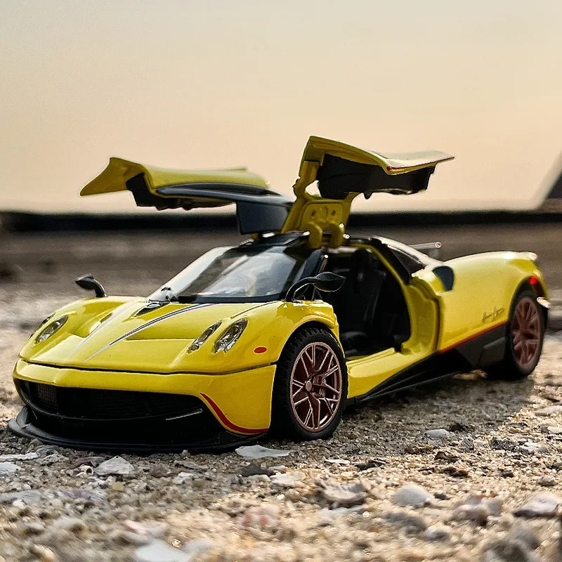 

1:32 Pagani Huayra Dinastia Alloy Racing Car Model Diecast & Metal Toy Car Sound Light Collection Boy Toys Gift E186