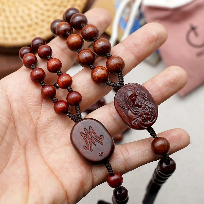 Religion Rosewood Beads Rosary Cross Necklace For Women Men Christian Virgin Mary Cross Wood Pendant Chain Fashion Jewelry 8MM