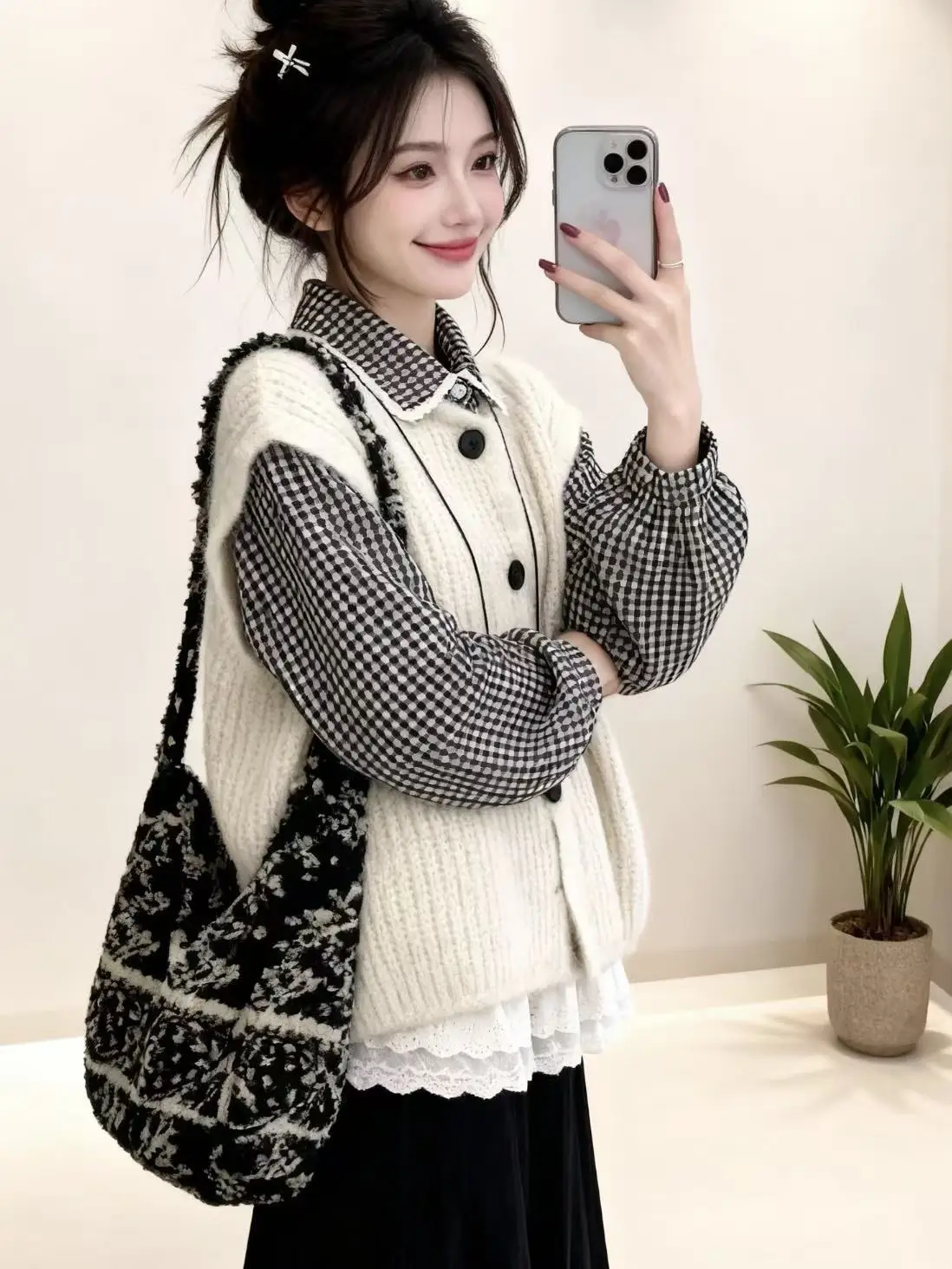 

Japan Gentle Style Two-Piece Set 2026 New Plaid Shirt Stitching Design Layered Wool Apricot Vest College Style