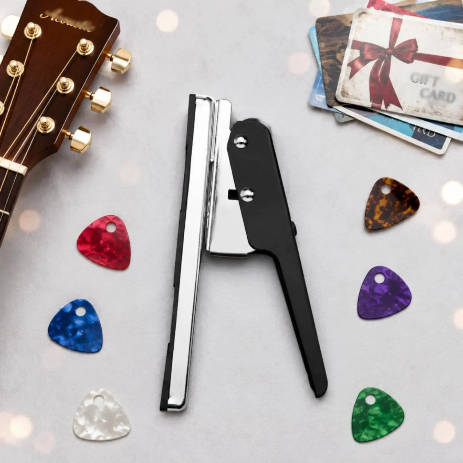 Guitar Pick Punch Metal Guitar Pick Cutter Music Accessory Handheld Coil-Assisted-Loaded