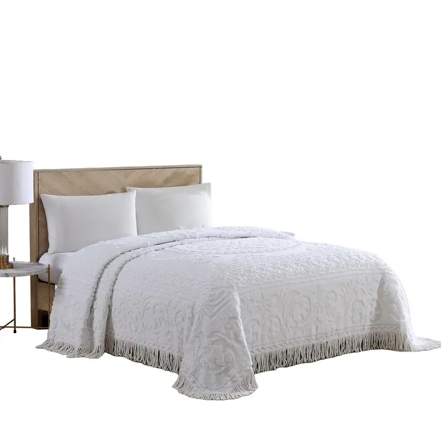 

Покрывало из шенилла с узором в виде медальонов, размер King, белое