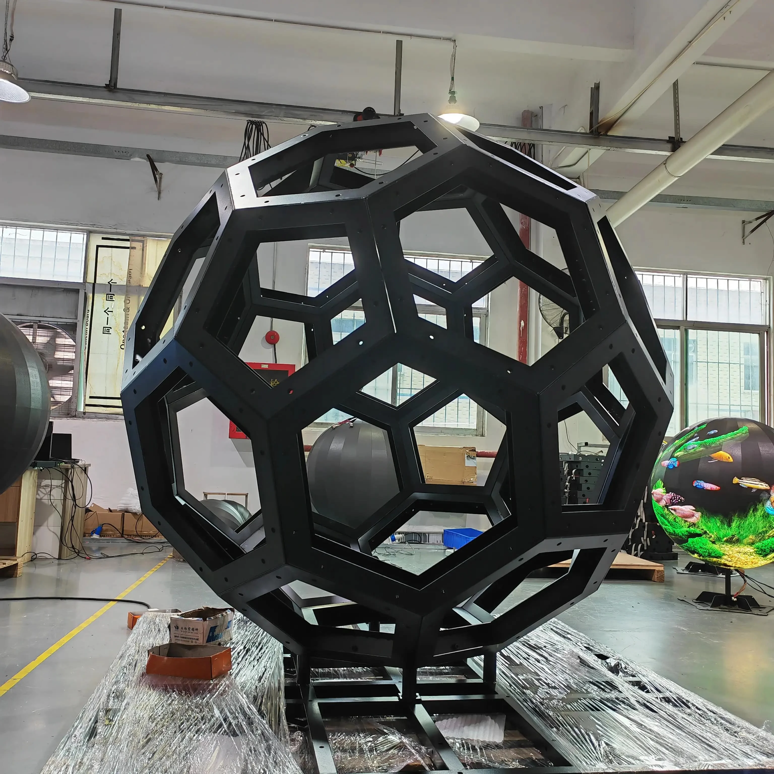 Football Shape LED Display Ball Stadium Sports Attractive Creative Customized Football Shape LED Display Screen for  Advertising