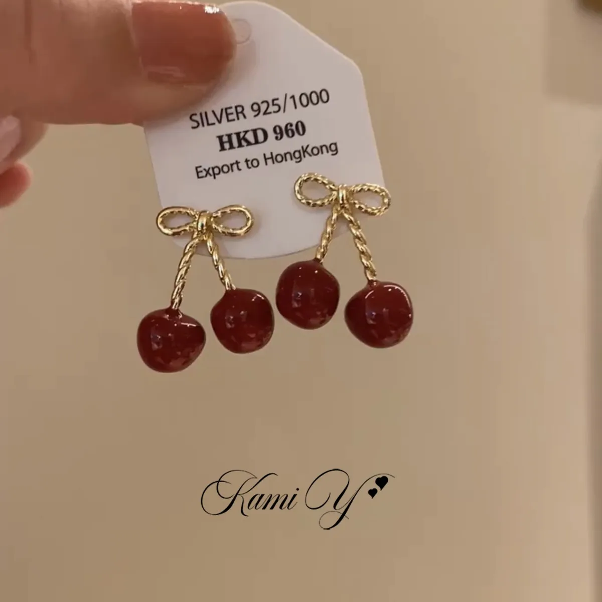 brincos-borboleta-cereja-vermelha-joia-fena-doce-e-e-para-o-ano-novo-–-acorio-de-moda-que-realca-a-beleza