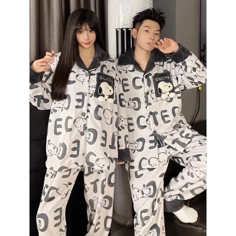 Autumn and winter Snoopy couple pajamas women\'s coral velvet plus velvet thickened men\'s cartoon teenagers home clothes set gift