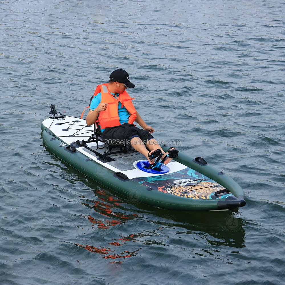 New Design Single Person Kayak Using Pedals Inflatable Professional Fishing Kayak Drive Canoe for Ocean With Seat
