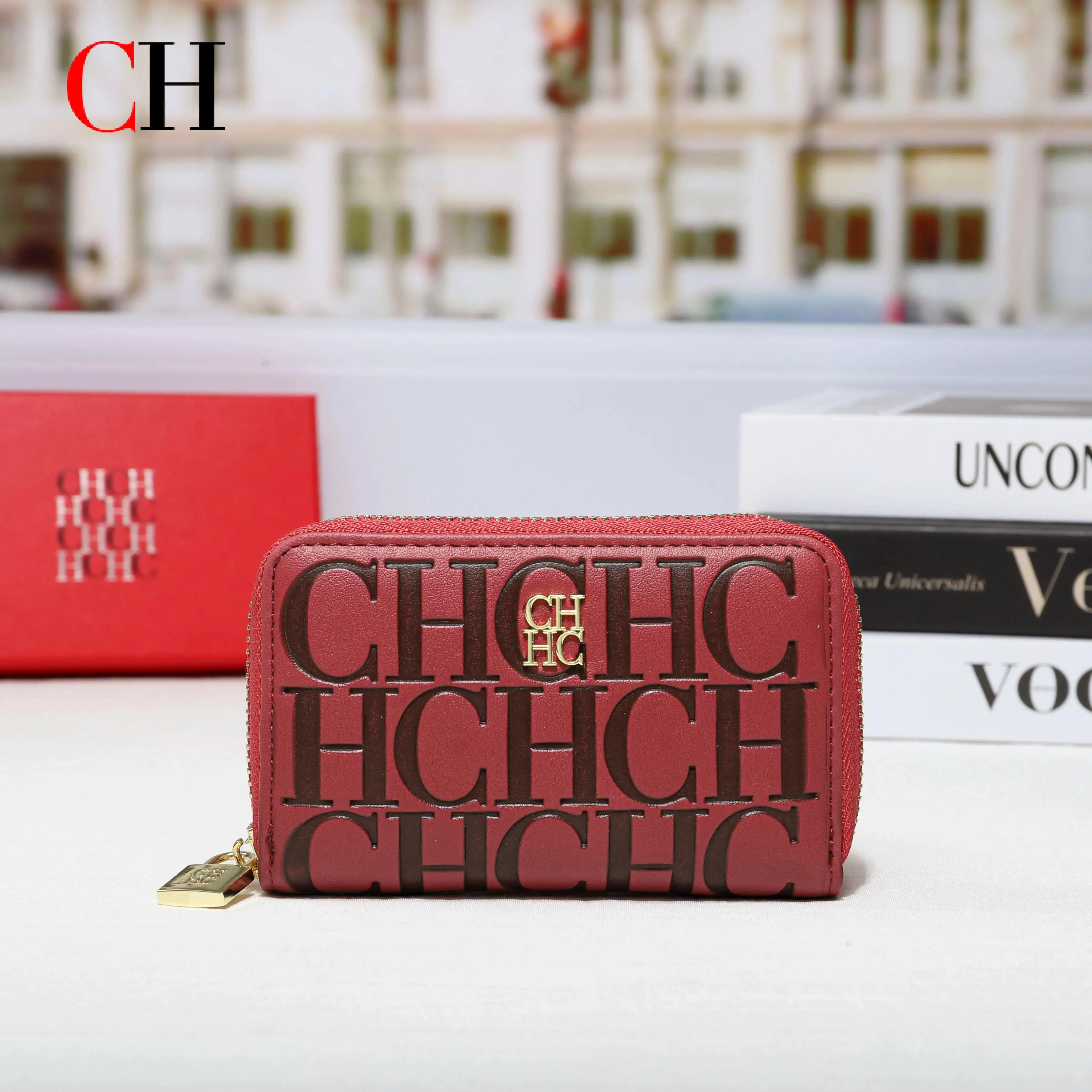 

CH Minimalist Embossed Leather Key Wallet Sleek Zipper Key Case With Card Fashion Solid Color Key Pouch For Men Women Daily Use