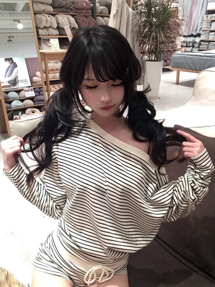 Tonngirls Y2k اليابانية قطعتين الدعاوى قبالة الكتف بلايز + شورت صغير الشارع الشهير خمر مخطط النساء مجموعات وتتسابق الكورية #2