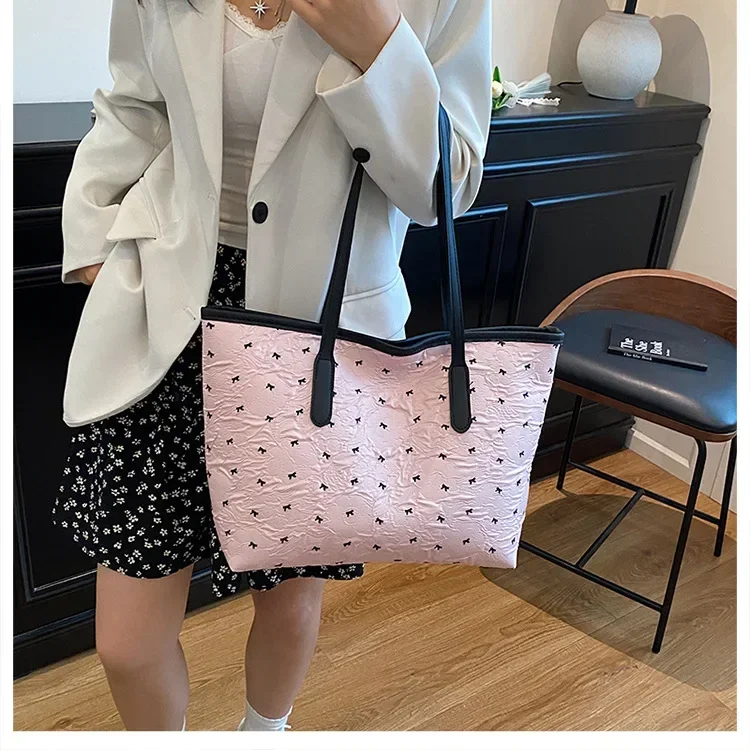 Sommerliche, farbenfrohe Tragetasche mit Schleife für Damen, große Kapazität, trendige, vielseitige Hand- und Schultertasche, ideal für Pendler, Alltag und Freizeit. – Detail 9