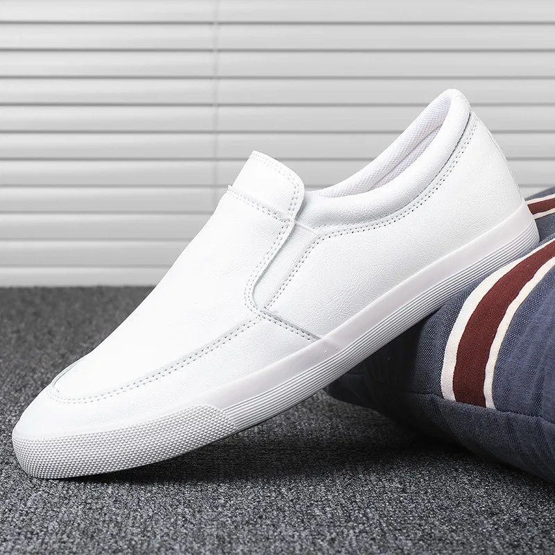 Fashion New Leather Slip-on Men\'s Sneakers Designer Soft Sole Lightweight Board Shoes for Men Casual Luxury Zapatos De Hombre
