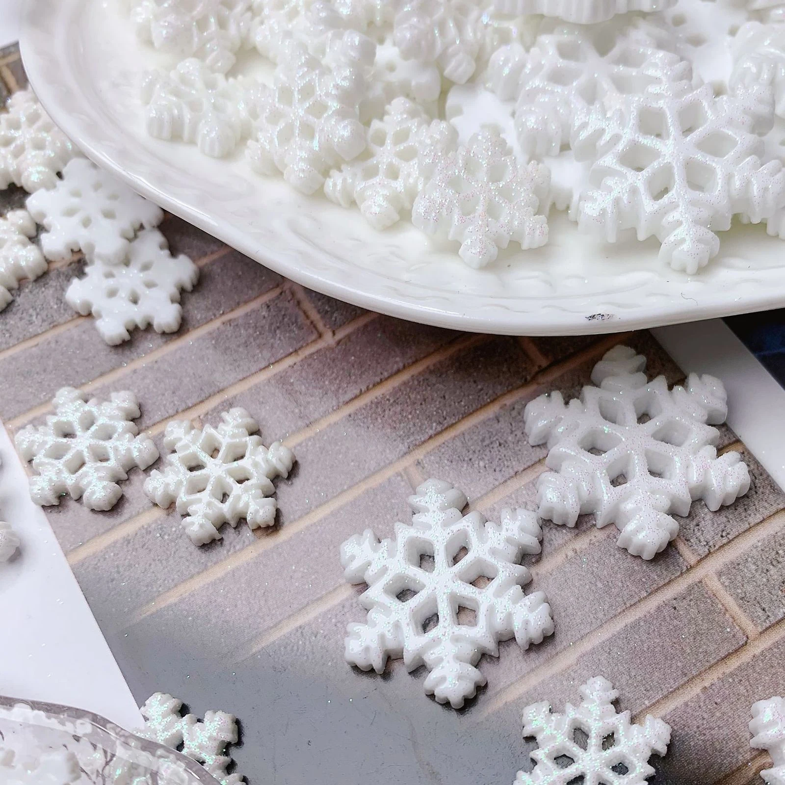 60pcs Tiny Resin  Glitter Snow - Christmas Craft Embellishment recension och pris