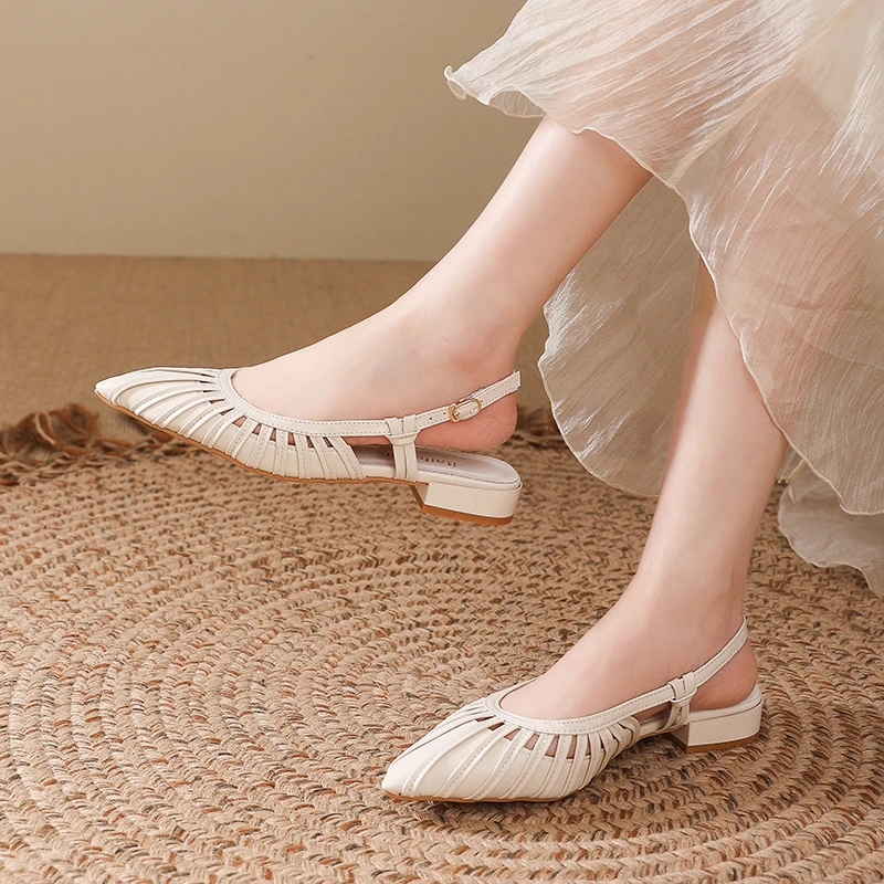 Women's Vintage Closed-Toe Open-Back Sandals - Hollow-Out Chunky Heel Low Heel Sandals, Elegant Temperament Commuter Sandals
