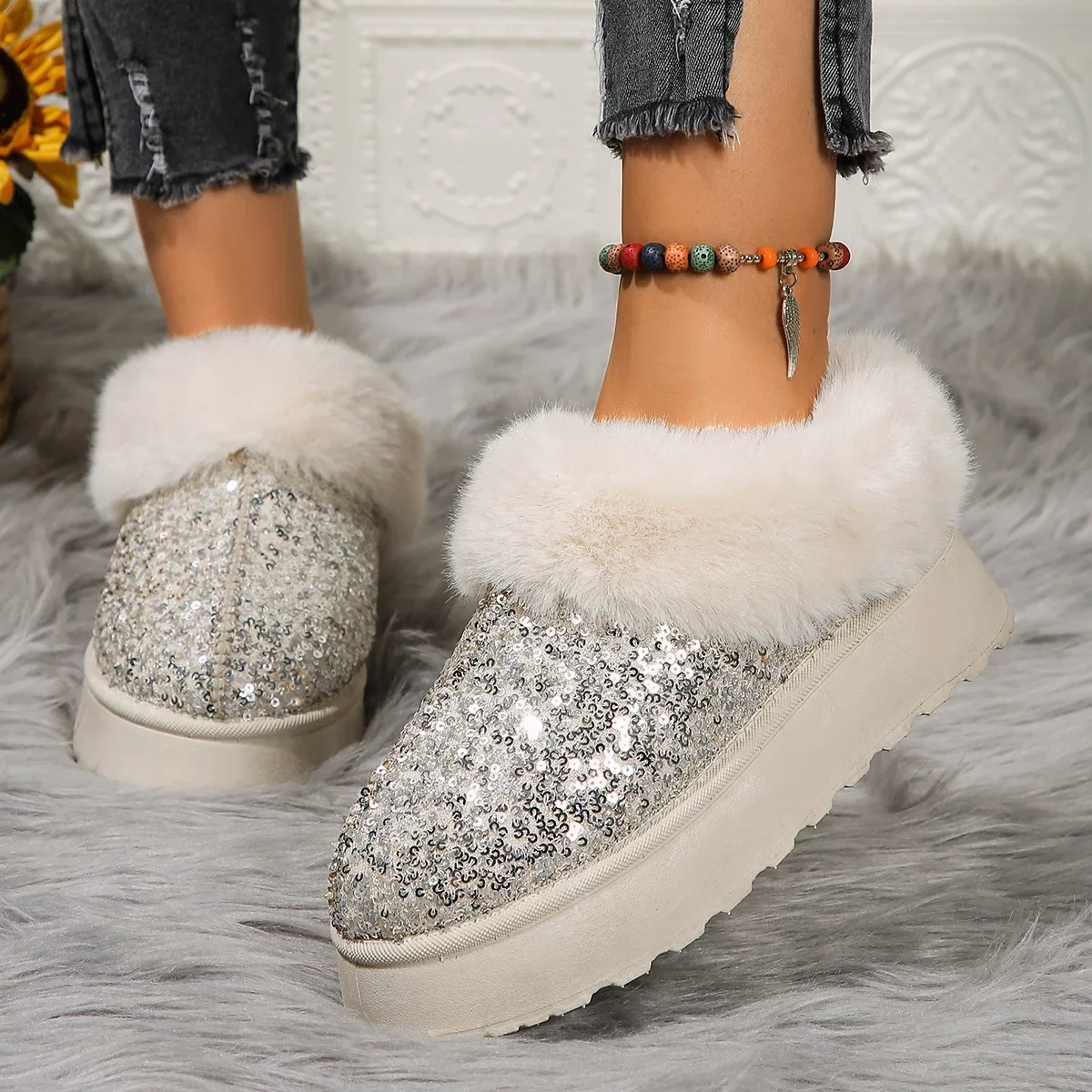 

2024 Hot Selling New Snow Boots Plus Fleece Thickened Sequin Hair Shoes Short Boots Big Size 36-44