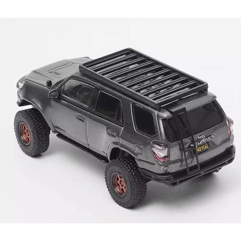 다이캐스트 1/64 스케일 스피드마스터 오프로드 개조 에디션 시뮬레이션 합금 자동차 모델 액세서리 포함 수집품 전시용