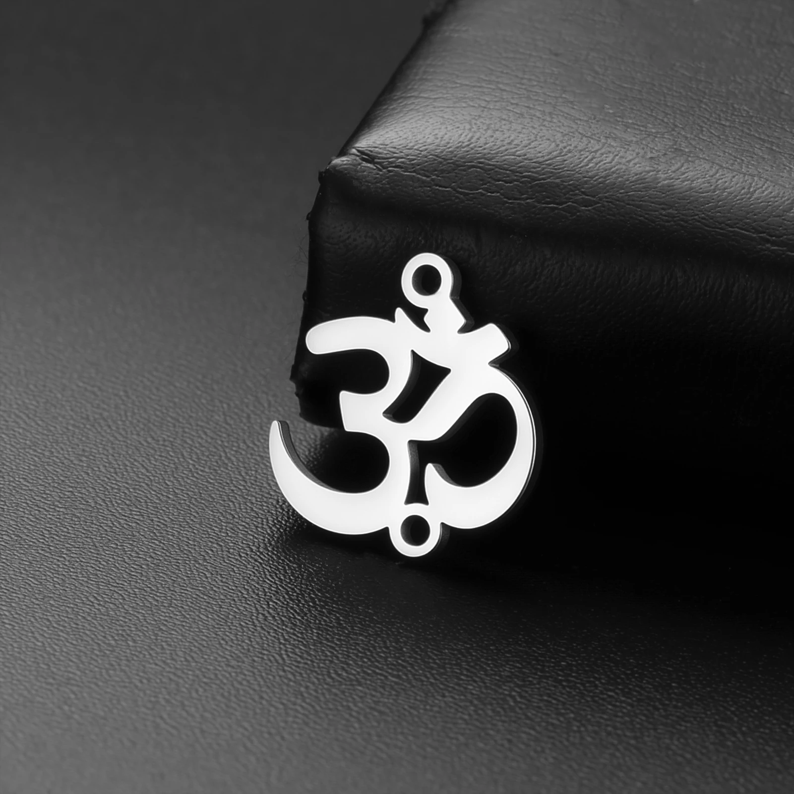 7-Chakra-Lotus-Om-Anhänger aus Edelstahl, spiritueller Yoga-Anhänger für Frauen, Chakra-Heil-Charm – Detail 10