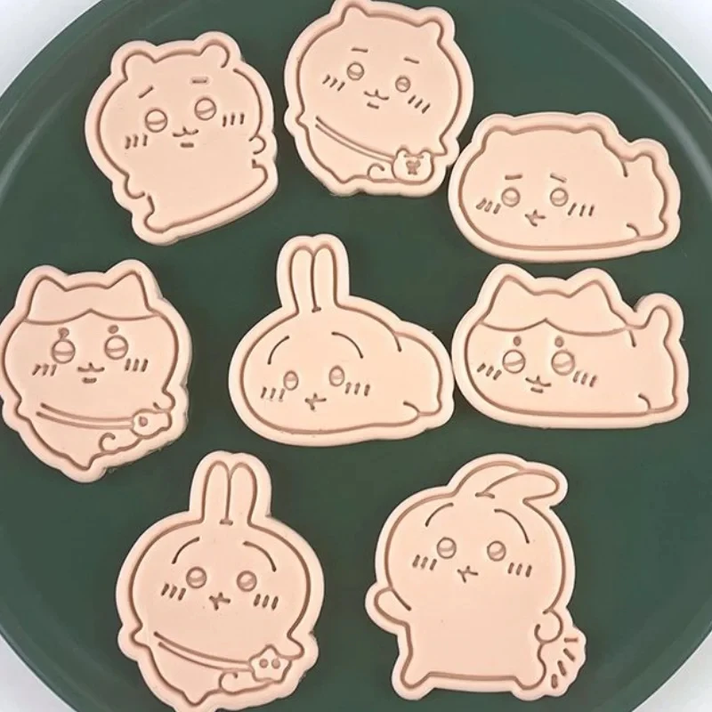 

Usagis Chiikawas Hachiwares Cartoon Cute Press Stone Plastic Mold Anime Kawaii Home Baking Kitchen Butter Cookie 3D Cookie Mold