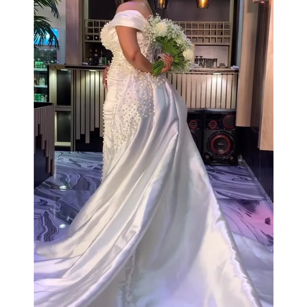 Robe de Mariée Sexy Personnalisée en Perles Rappearl, avec Fente sur le Côté, Poignées en Satin, pour les Patients