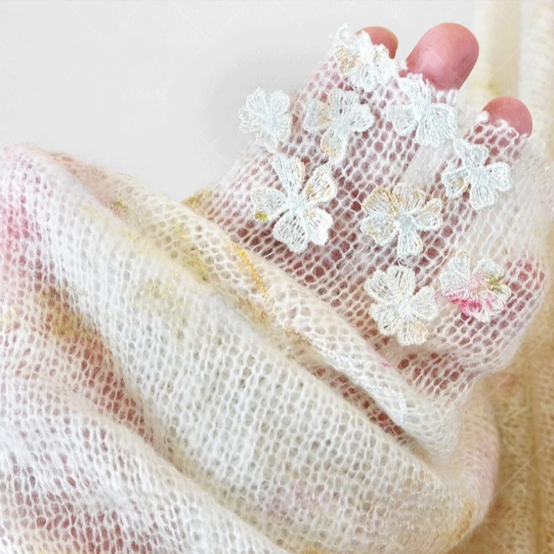 

Вязаная шерстяная ткань с цветочной бабочкой и 3D-вышивкой для дизайнеров платьев во дворе