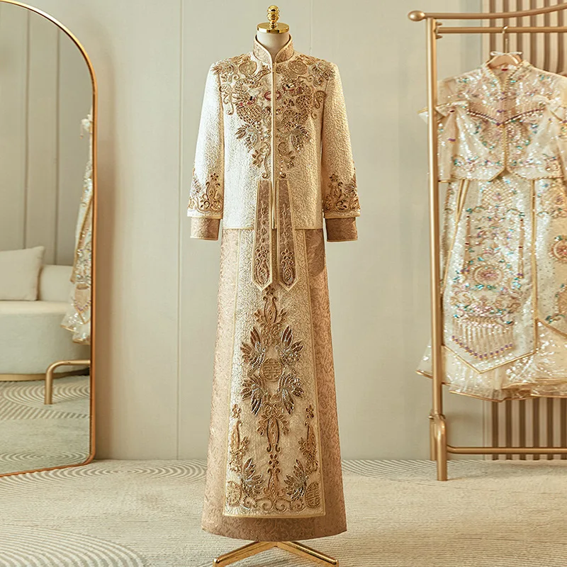 

Костюм Жениха Xiuhe, мужская одежда Тан, топ с длинными рукавами Hanfu Qipao, юбка с вышивкой и блестками, воротник-стойка, наряд для тостов