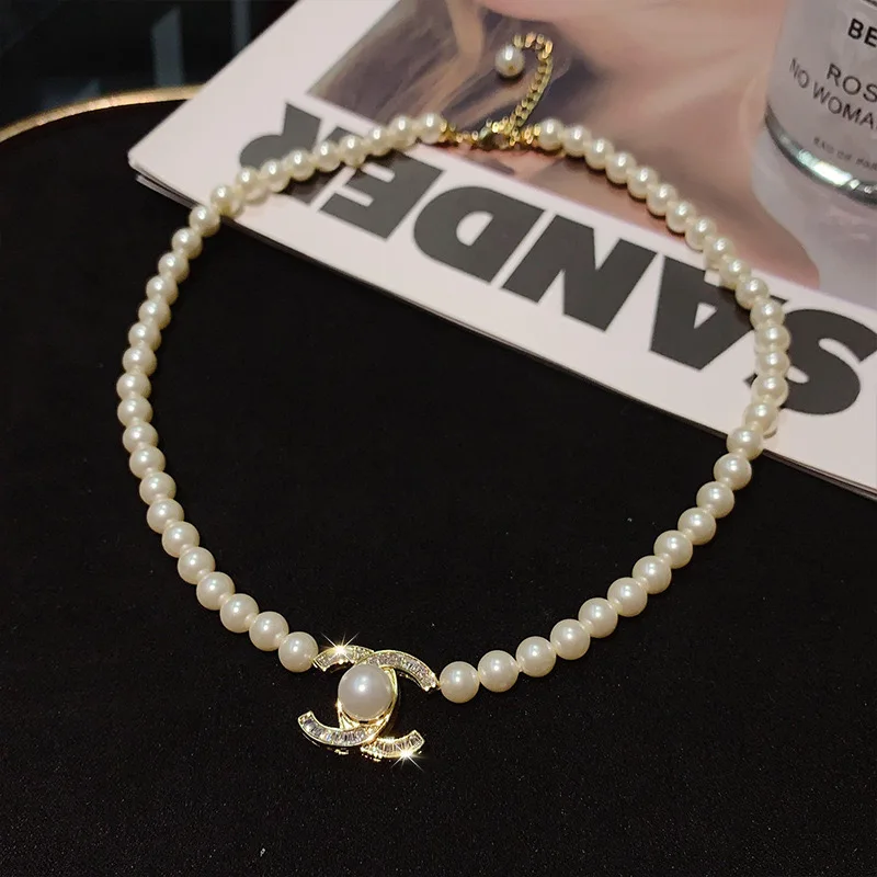 

Luxury Fashion Jewelry French-Style Pearl Necklace A Lucky Glamorous Gift for Women