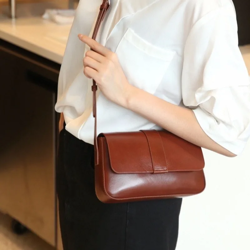 

Leather niche high-end fashion small square toe cover layer vegetable tanned cowhide crossbody bag shoulder bag