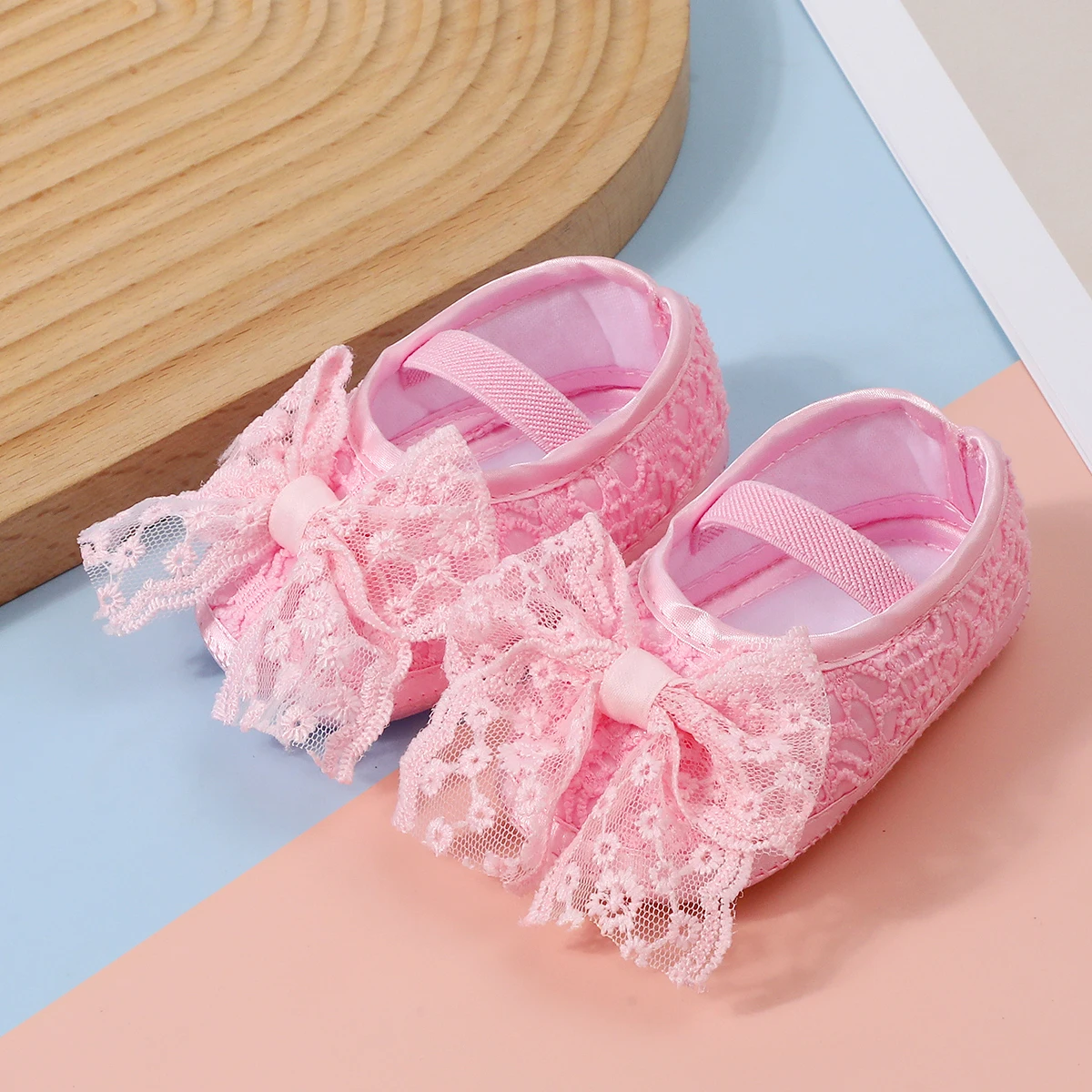 1 Pair of Baby Non-Slip Learning Walking Shoes, Cute Bow Design, Suitable for Indoor and Outdoor, Parties and Gatherings.