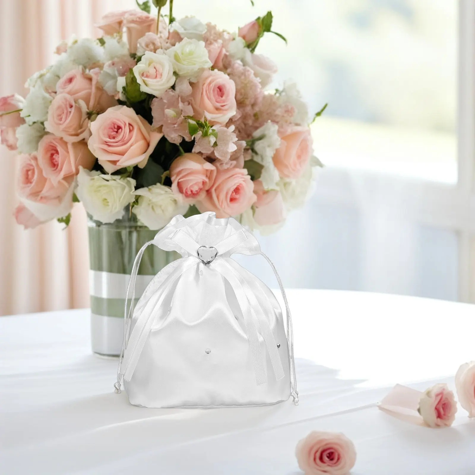 

2 шт. свадебные мешочки для денег, атласные, с сердечками, лентами и стразами, на шнурке, элегантные белые сумочки для невесты на свадьбу