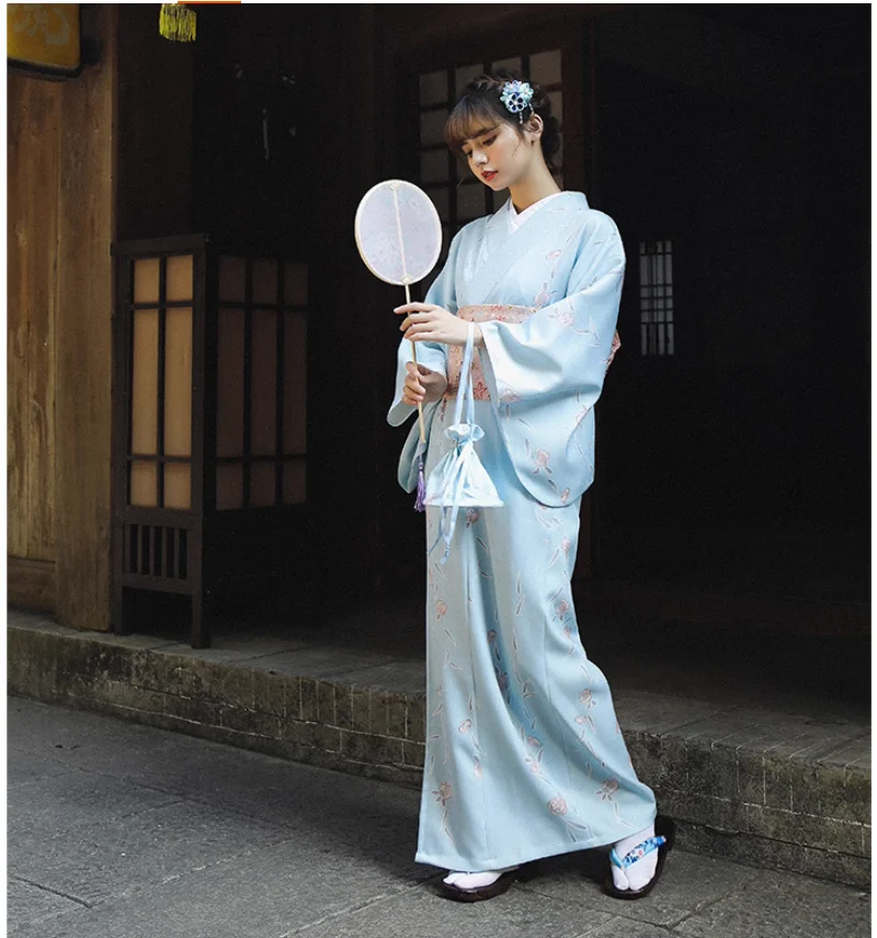 kimono-japones-de-temperamento-fresco-azul-claro-yukata-formal-para-mujer