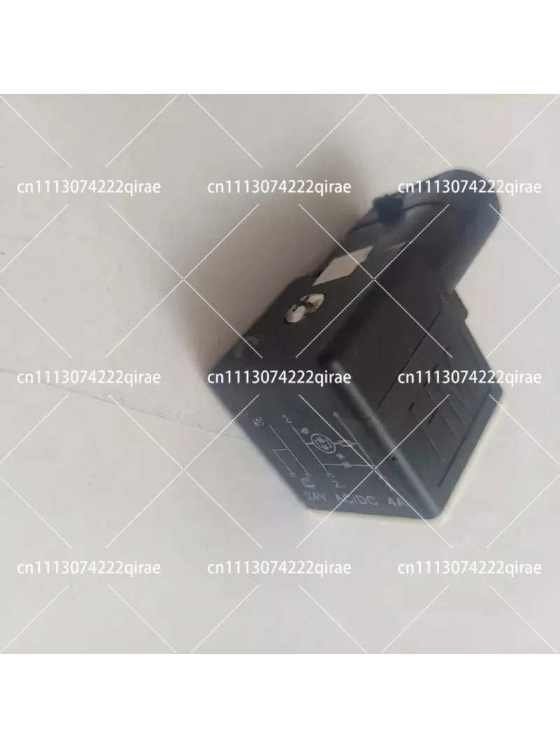 24V AC DC 4A Solenoid Valve Plug Connector for Cleaning Sprinkler Truck Crane Roller