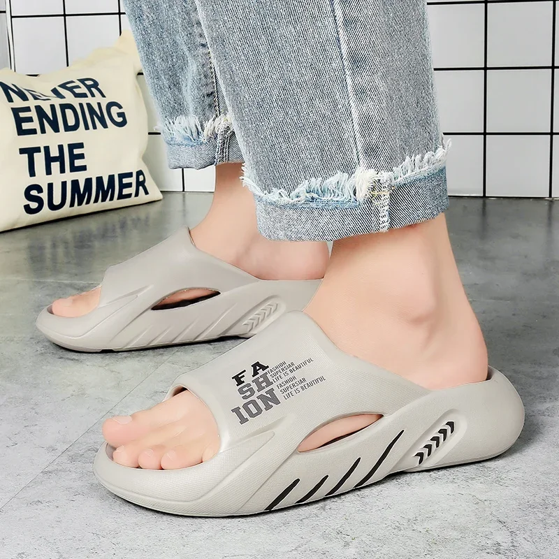 

Men Fashionable and Comfortable Slippers with Lightweight EVA Anti Slip Sole Casual Style Neutral Summer Home Thick Soled Shoes