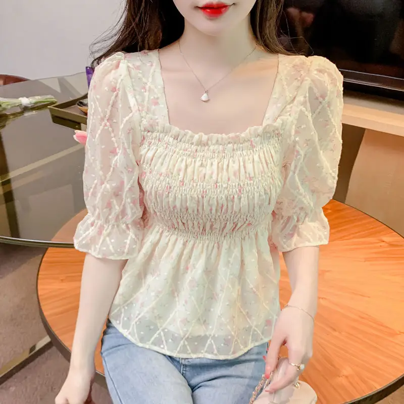 

Стиль Pure Desire с короткими рукавами и принтом для создания вас выглядеть стройнее и прикрытие из мяса с пышными рукавами и квадратным воротником без спинки