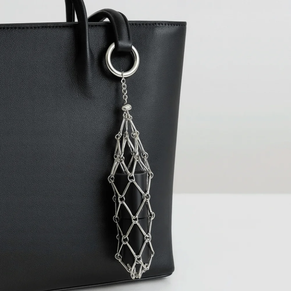 Portable Metal Net Lipstick Bag Mini Hollow Mesh Bag Key Chain Silver Creative Lipstick Cover Key Ring Makeup Storage