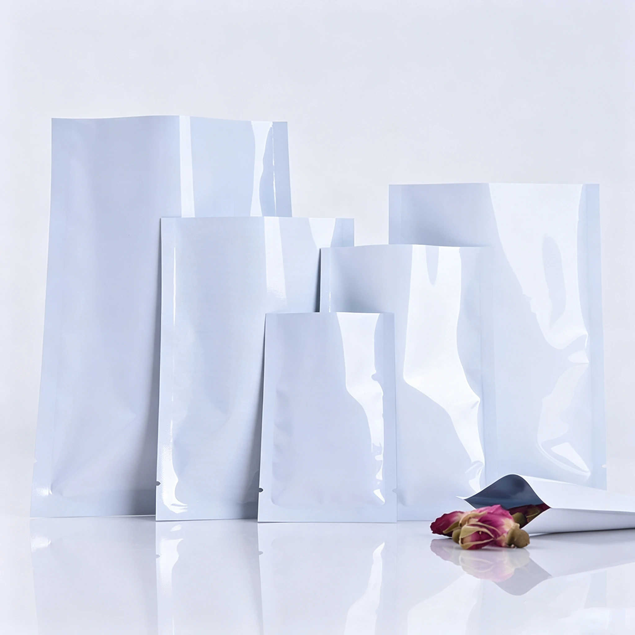 100PCS White Aluminum Foil Flat Pouches, 3 Side Seal Light Barrier Bags Cosmetic Powder Sample Packing Storage Bag