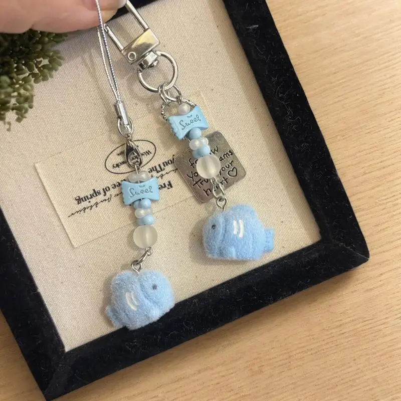 Милый мультяшный флокированный маленький брелок из бисера в форме рыбки, кавайная цепочка из бисера для мобильного телефона, украшение, аксессуары, подарки