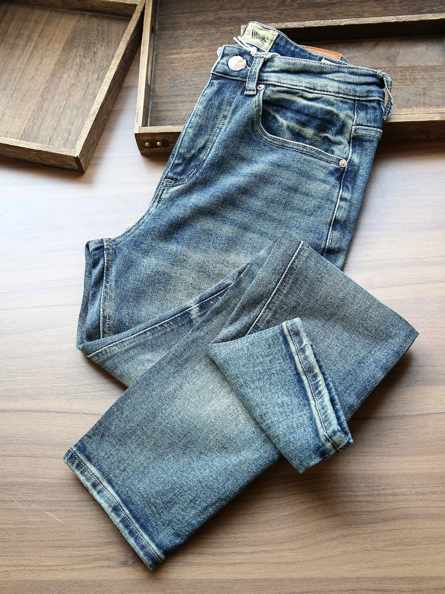 

Мужские джинсы в стиле ретро: свободные, прямые, зауженные, повседневные, осенне-зимние, новые, классические, винтажные, американского стиля