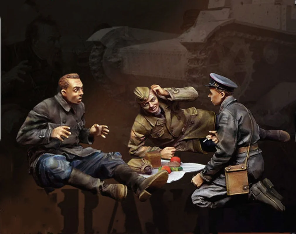 

1/35 Tank 3 Soldiers Rest Resin Model Figure Gk Micro Miniature 3d Printed White Model Toy Unassembled And Unpainted Kit