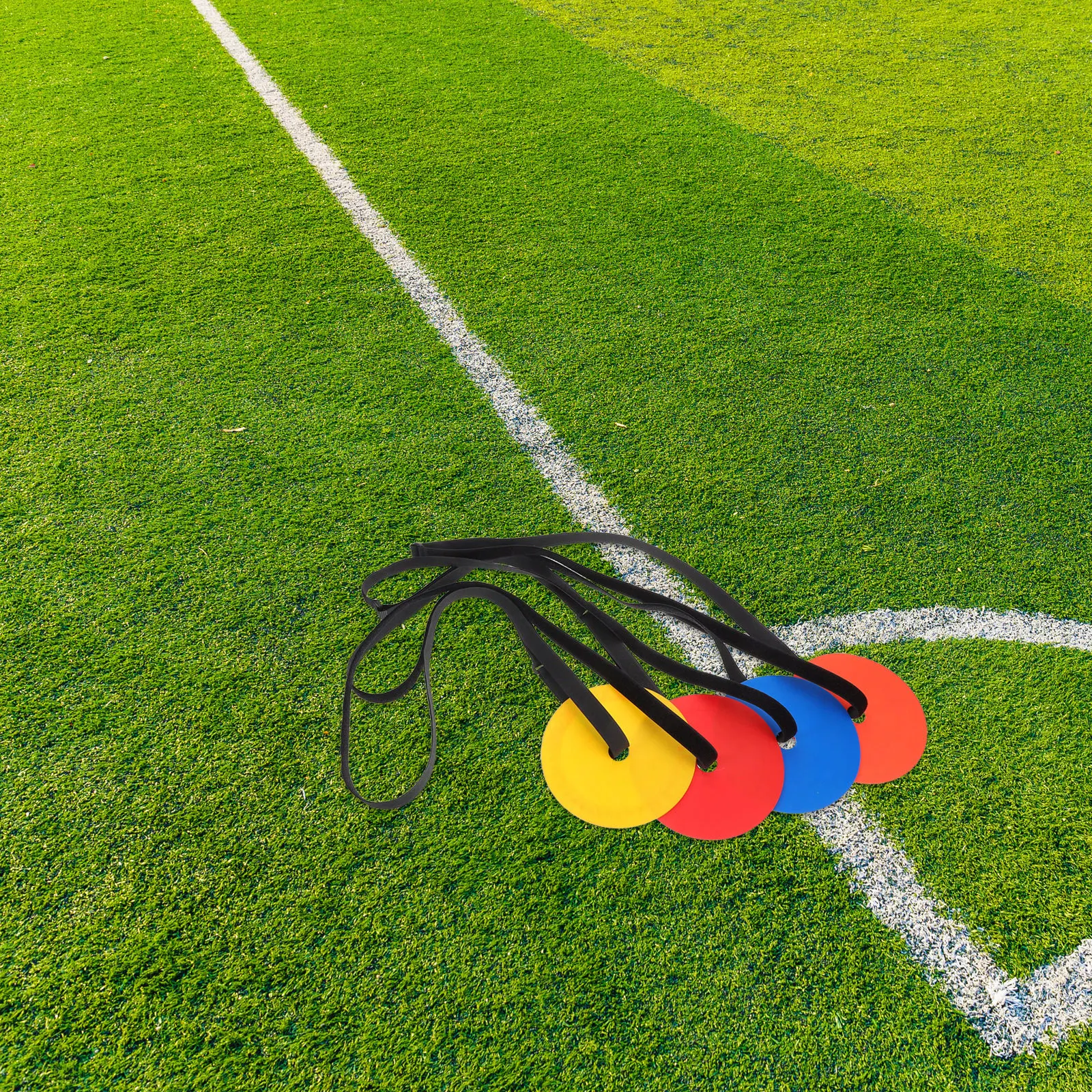 4-delige voetbaldoeldoelschijven set Tpe duurzame verstelbare markers voor voetbal hockey honkbal praktijk rood geel oranje blauw