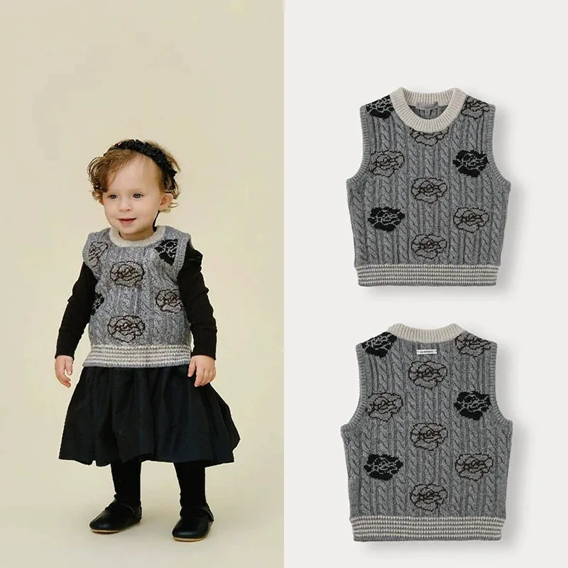 2026 Autumn 2-9Y Girls Knitted Vest Vintage Floral Embroidery Sleeveless Cardigan Waistcoat Button-Up Children Outerwear